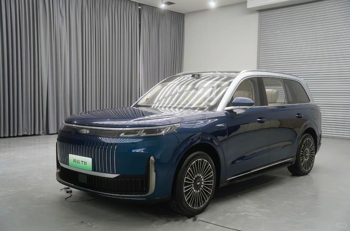 M9青春版来了？猜猜卖多少钱？[doge][doge]#问界m9##汽场全开# 