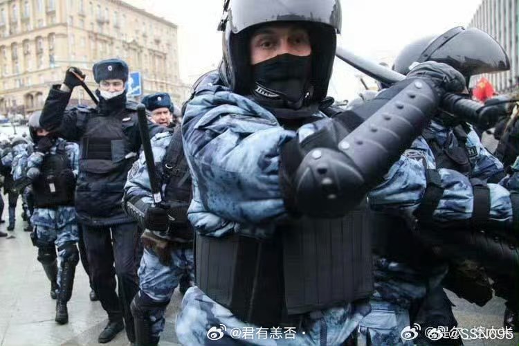 不默认性取向是社交礼仪什么雷霆话题搁这搞认知作战，逆天白左在你霉爹那儿都快成人人
