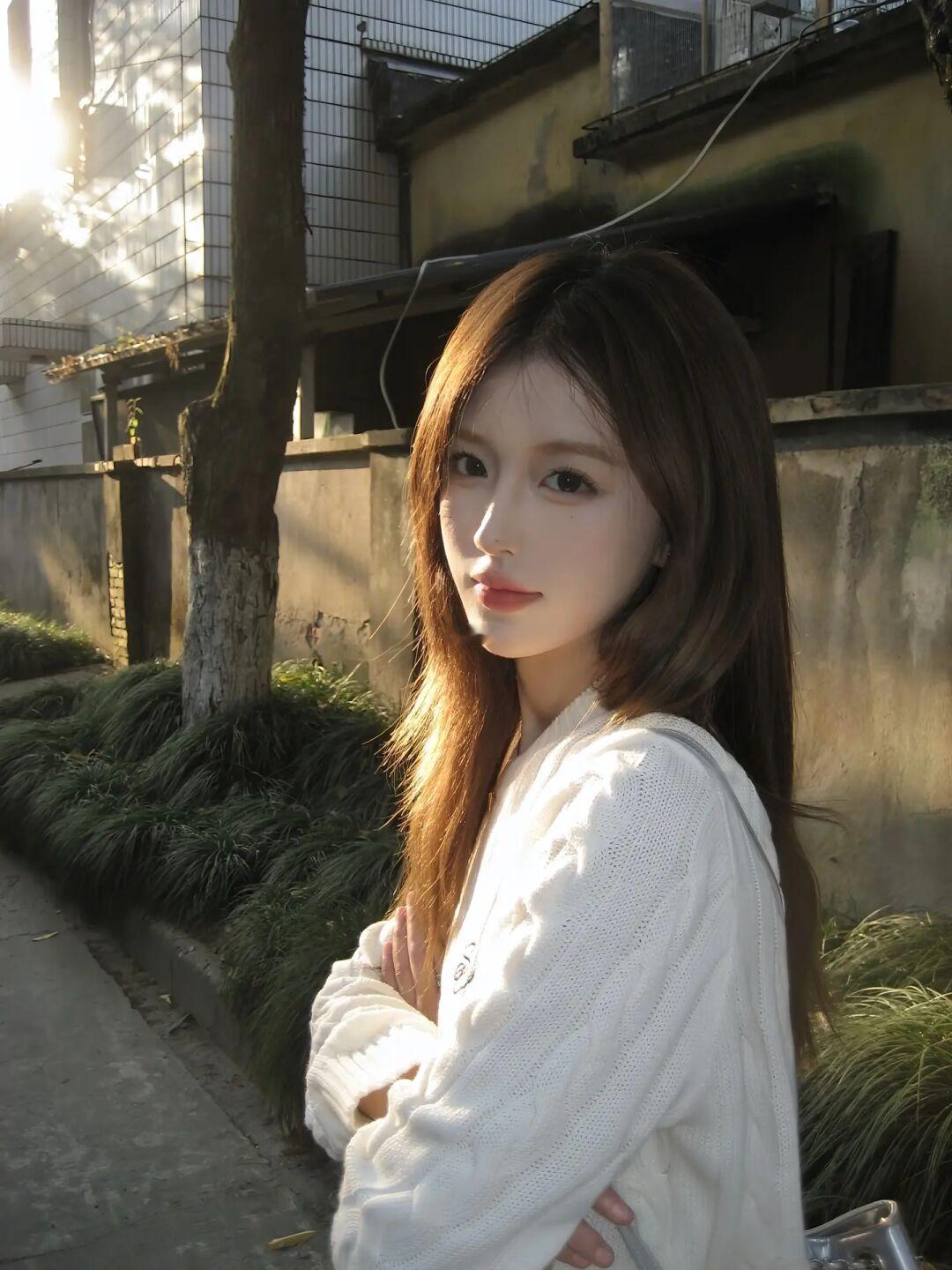 故地重游就像是刻舟求剑 只有那年 胜过年年