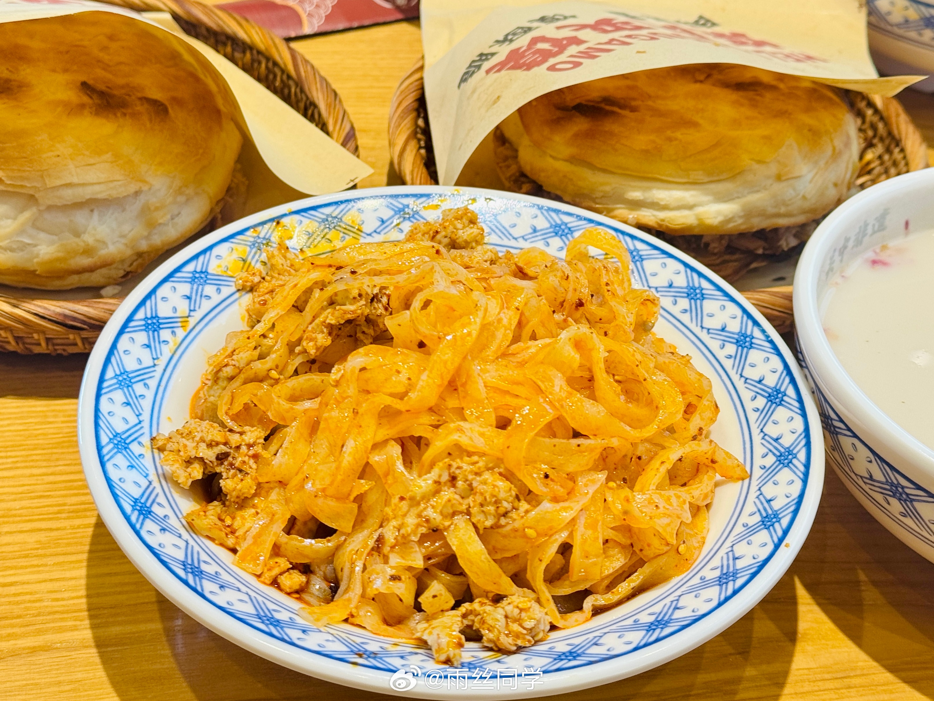 虽然我是河北人，但是上学时最爱去三中吃擀面皮，闪现西安，来碗“青春味道”～ 咸阳