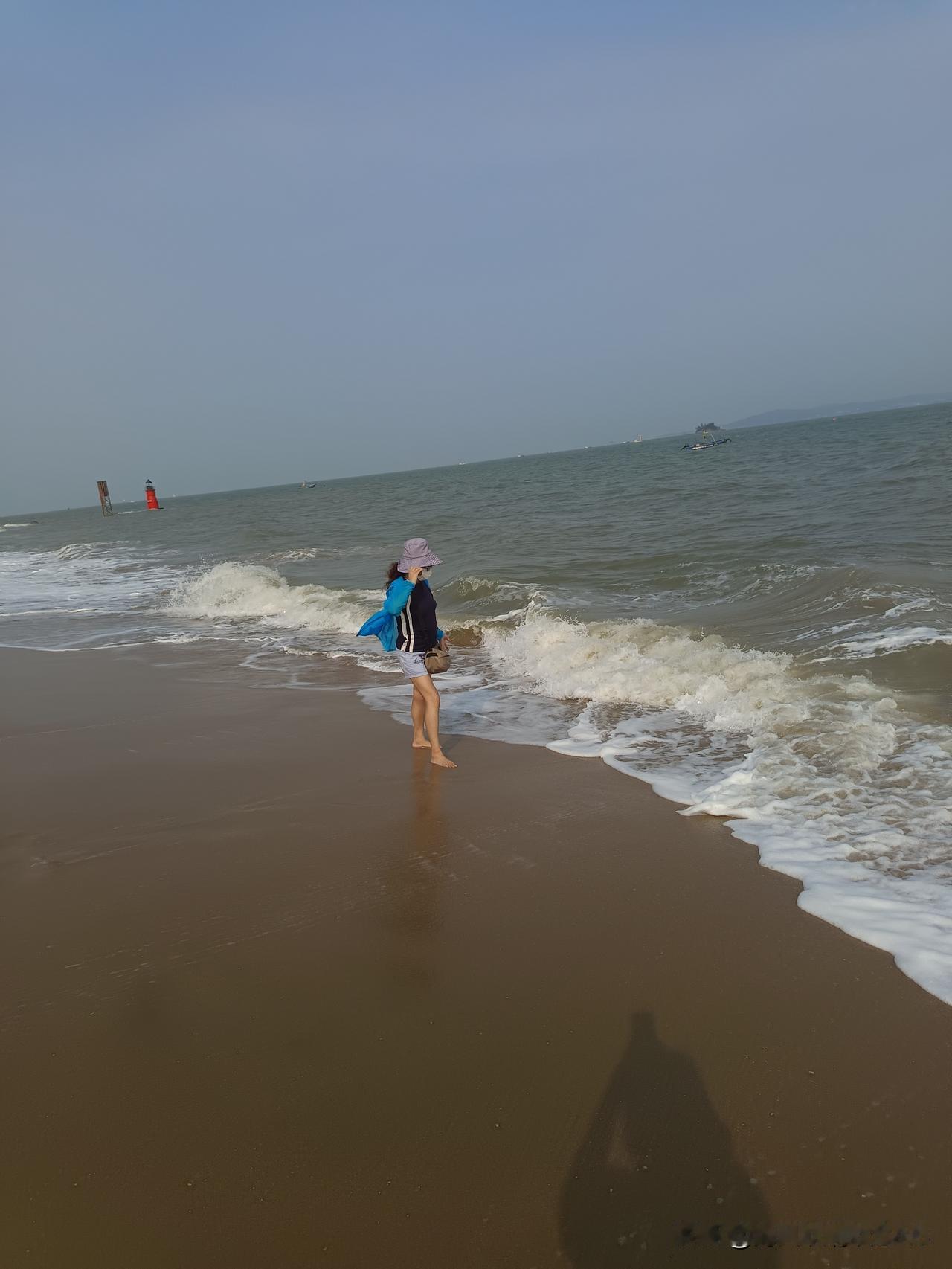 出门8天，去了南澳岛去了东山岛，去了平潭岛，去了厦门去了鼓浪屿，所有海滩都只能在