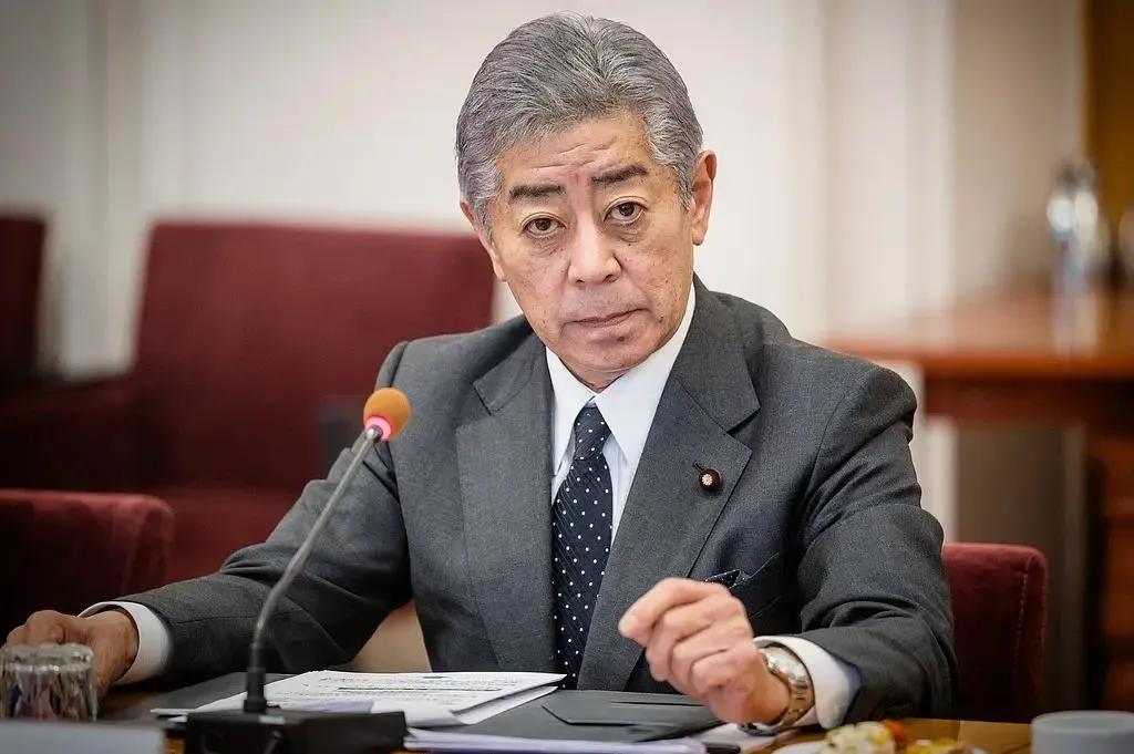 快讯！
日本开始变脸了！

日本外相岩屋毅在接受采访时表示：“中华文明是亚洲的伟