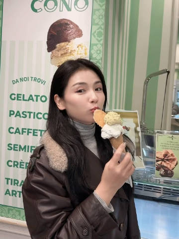 刘涛 我记起来了都记起来了 涛姐重游花少1罗马同款地点，这波操作直接把回忆拉满！