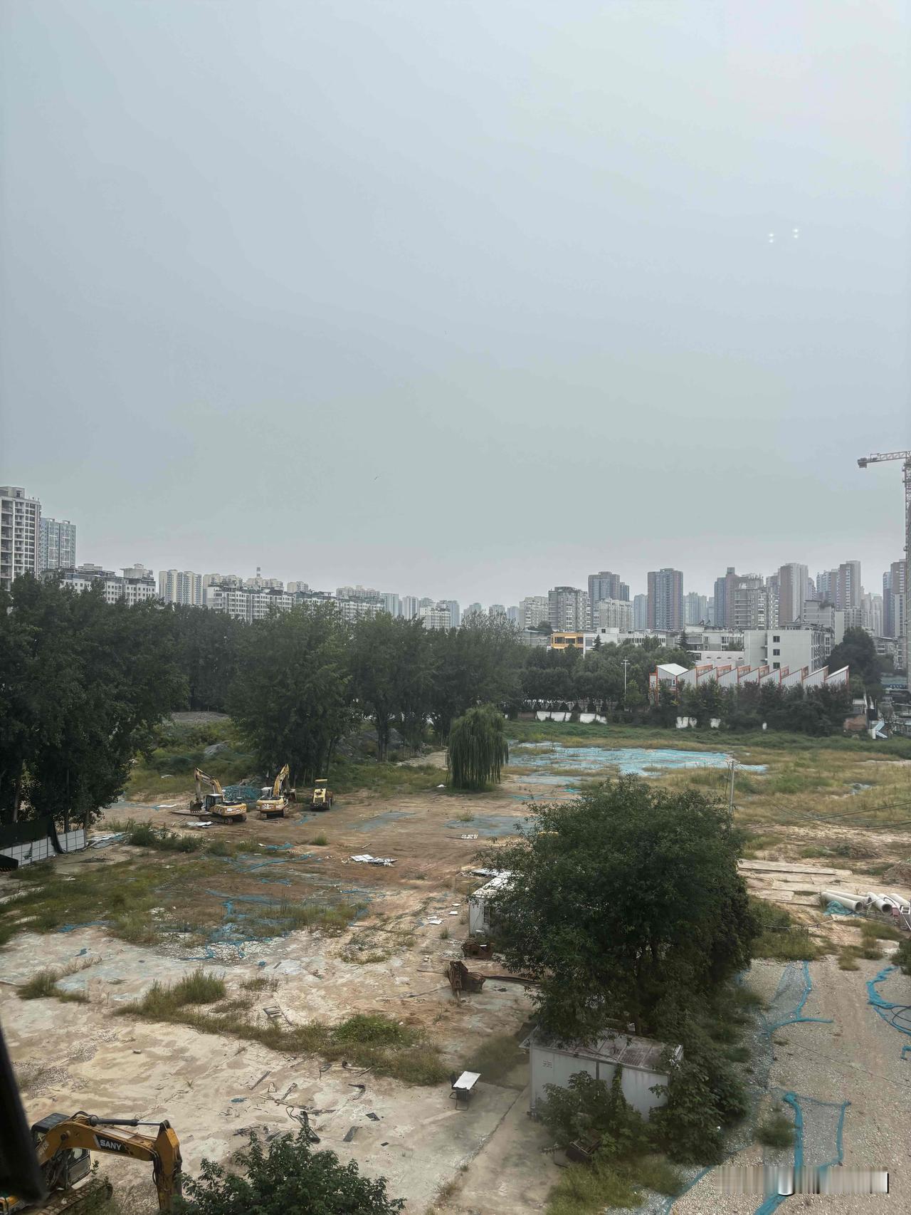西安潘家庄安置小区随拍，这村记得2022年那会启动拆迁的，拆迁速度比较快，现在房