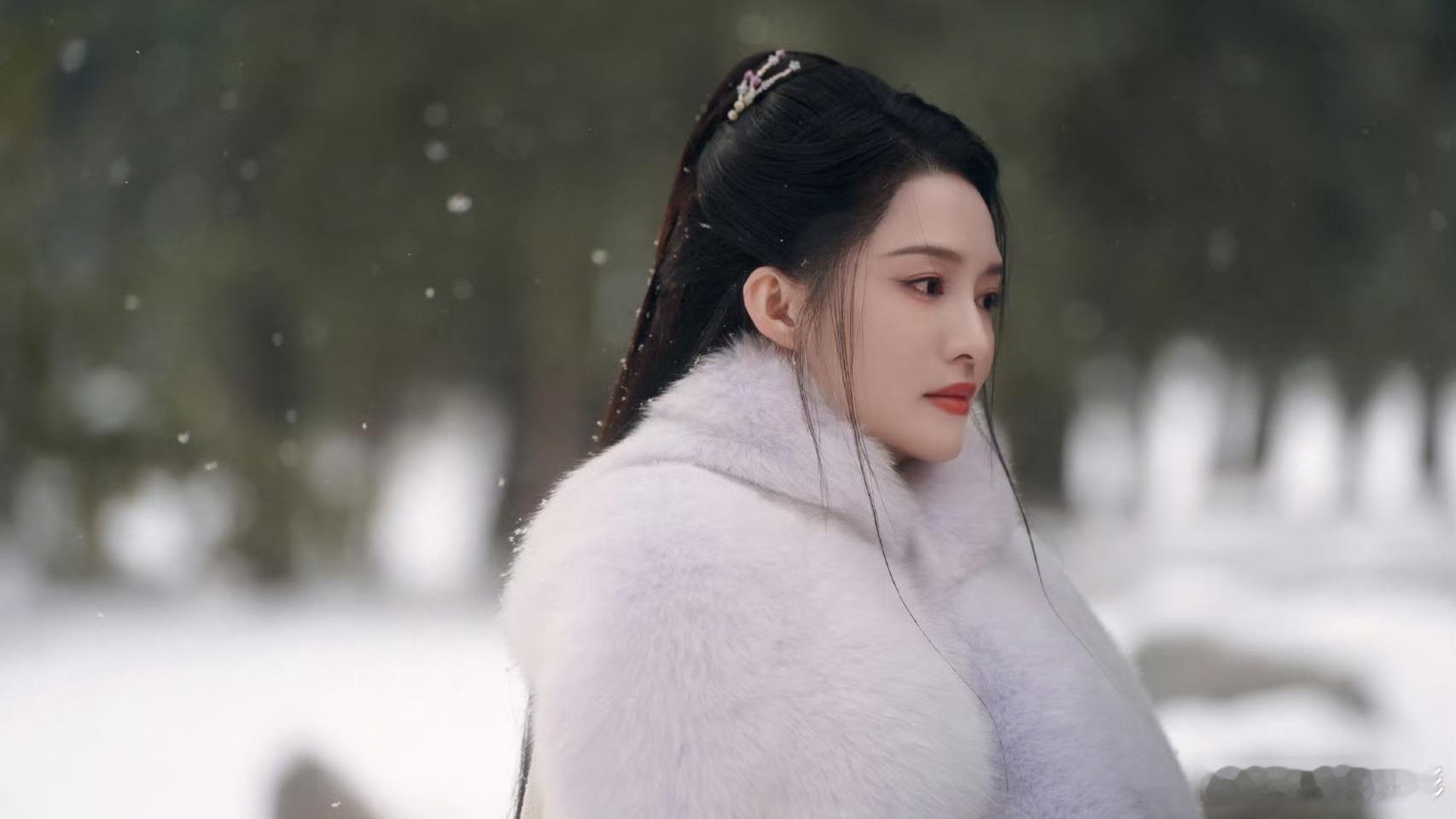 李沁最新剧照，七夜雪你追了吗？ ​​​