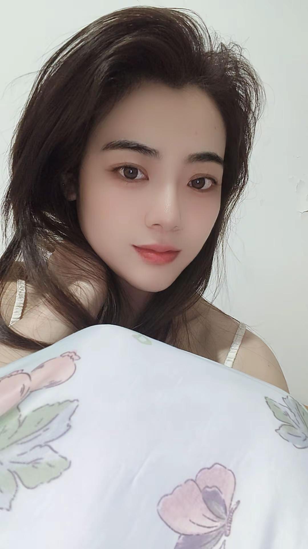 不当牛马，没有闹钟，睡到自然醒，真的很舒服，什么都不用做，就做个懒羊羊🐏
