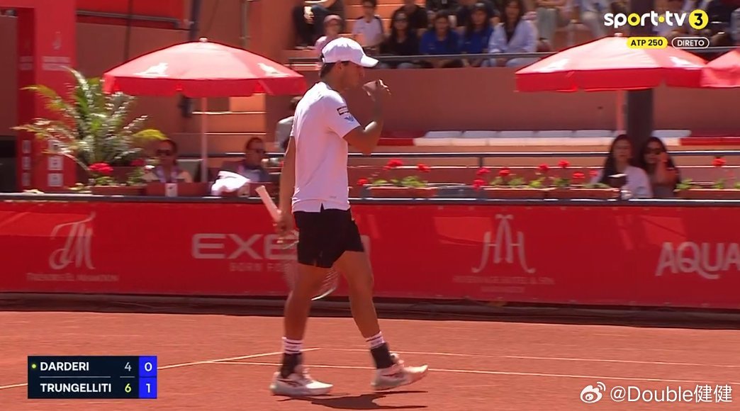 达尔德里比赛中喝咖啡，让你们想到谁？红土撒野季ATP