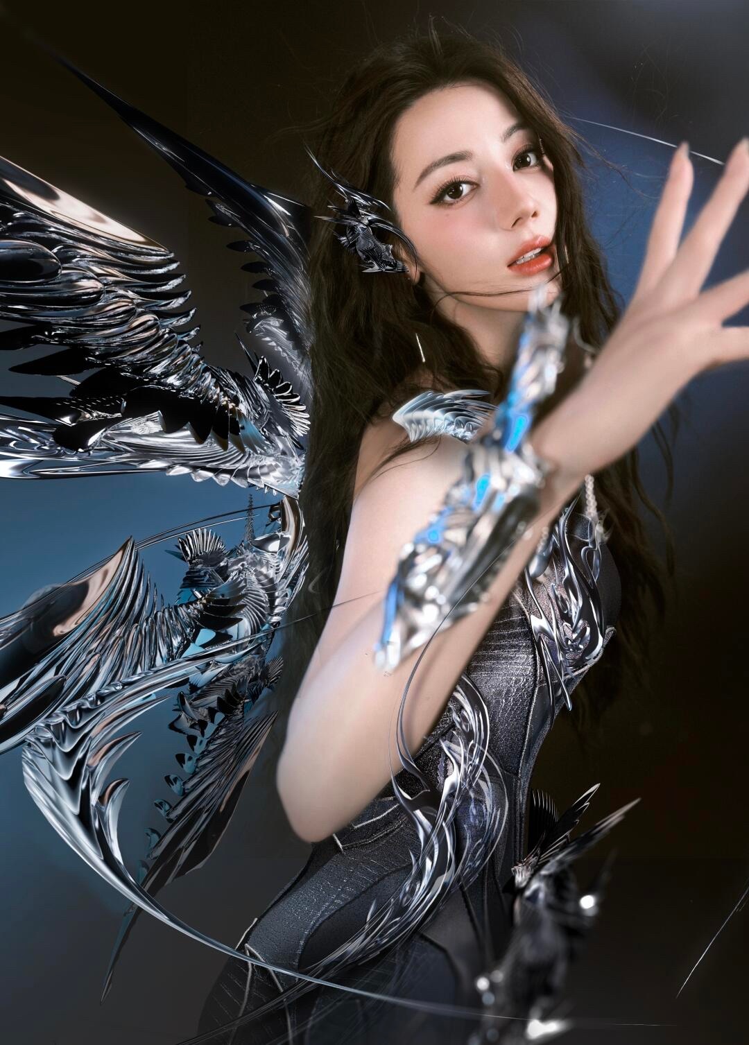 迪丽热巴成团妆 ​​​