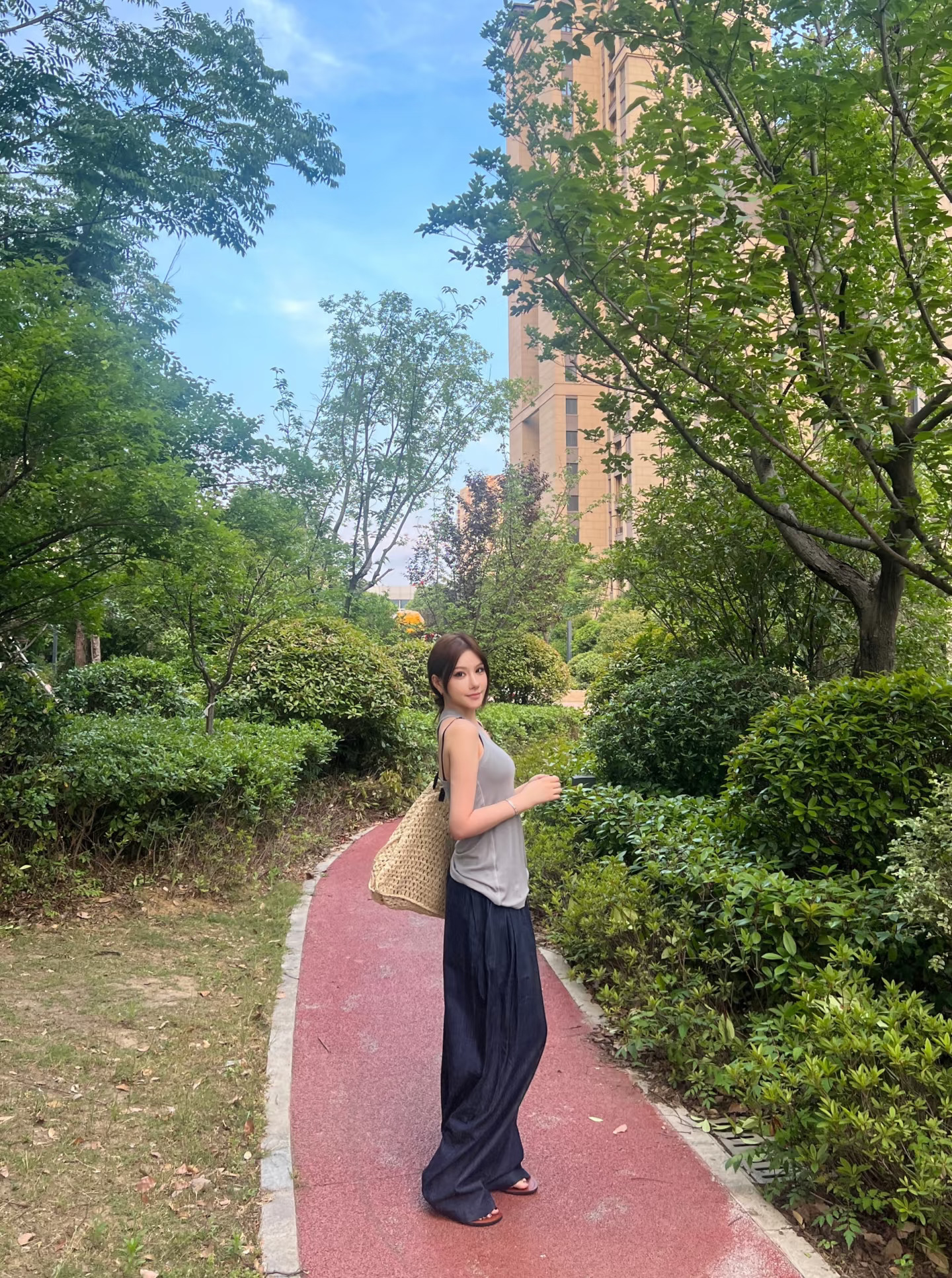 好舒服。