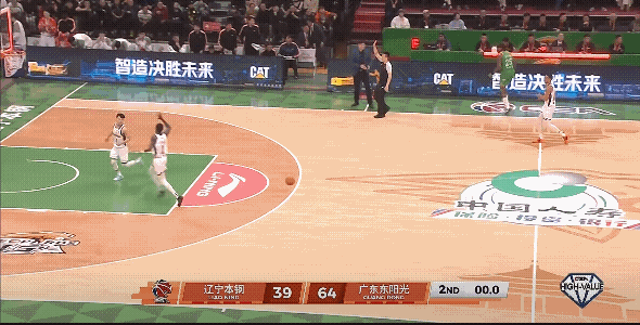 辽宁男篮半场39:64大比分落后广东男篮，真的太惨了，如果今晚辽宁男篮再次惨败，