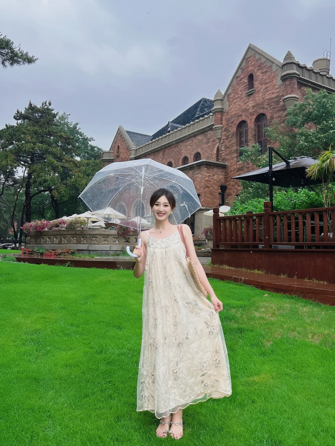 📍松苑宾馆🌳 | 出门捕捉雨天的浪漫🌧️