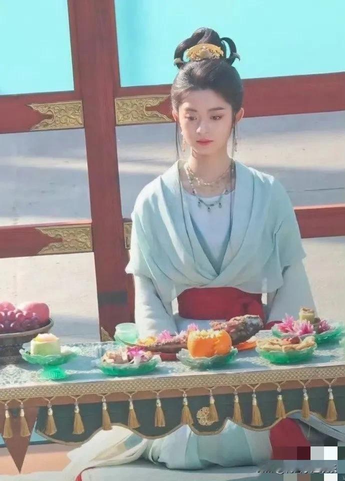 谁懂！楚乔2黄杨钿甜眼神鲨我😭
 
看了《楚乔传2》真的被黄杨钿甜狠狠拿捏住了