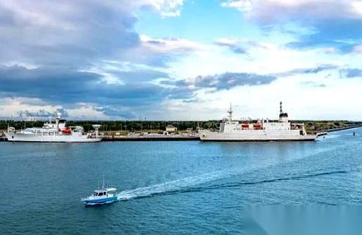 炸掉一座桥，瘫痪一个国家。
这剧本放电影里，导演都得被骂死。
但这就是以色列的现