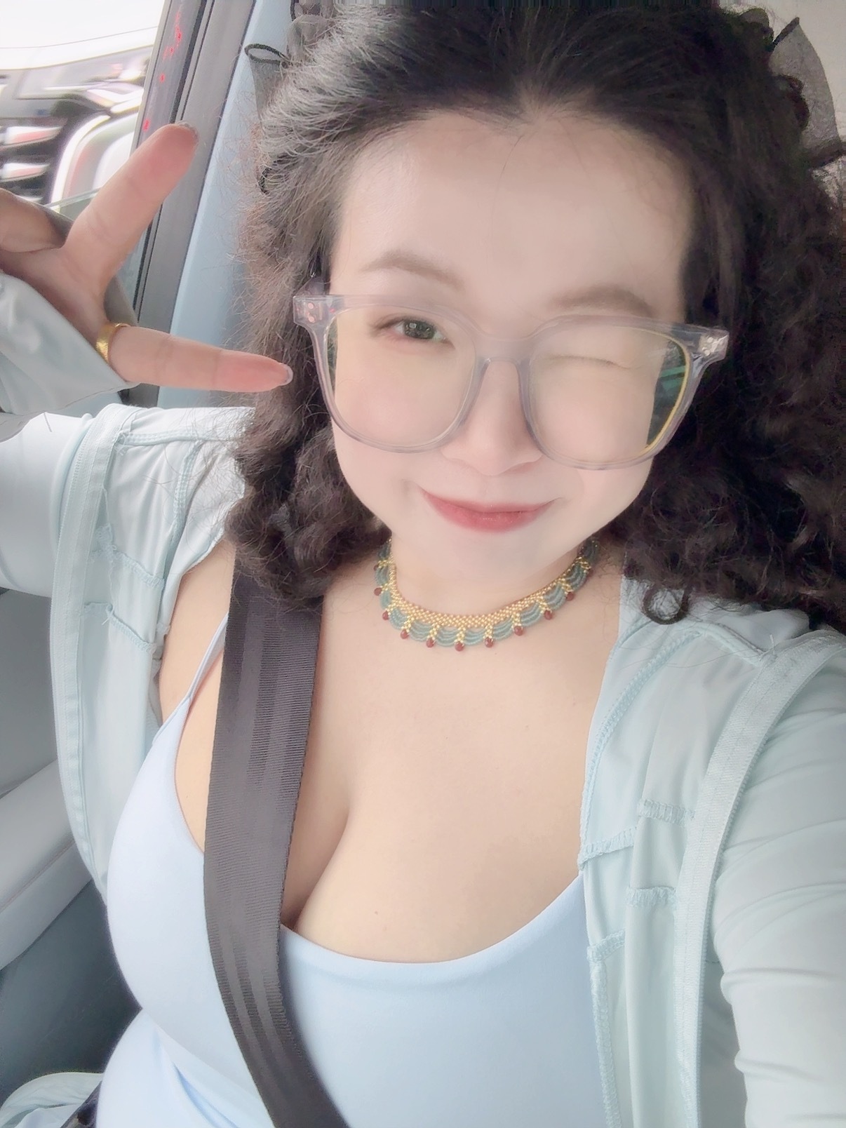 大老远取杯咖啡的事，你们油车不懂