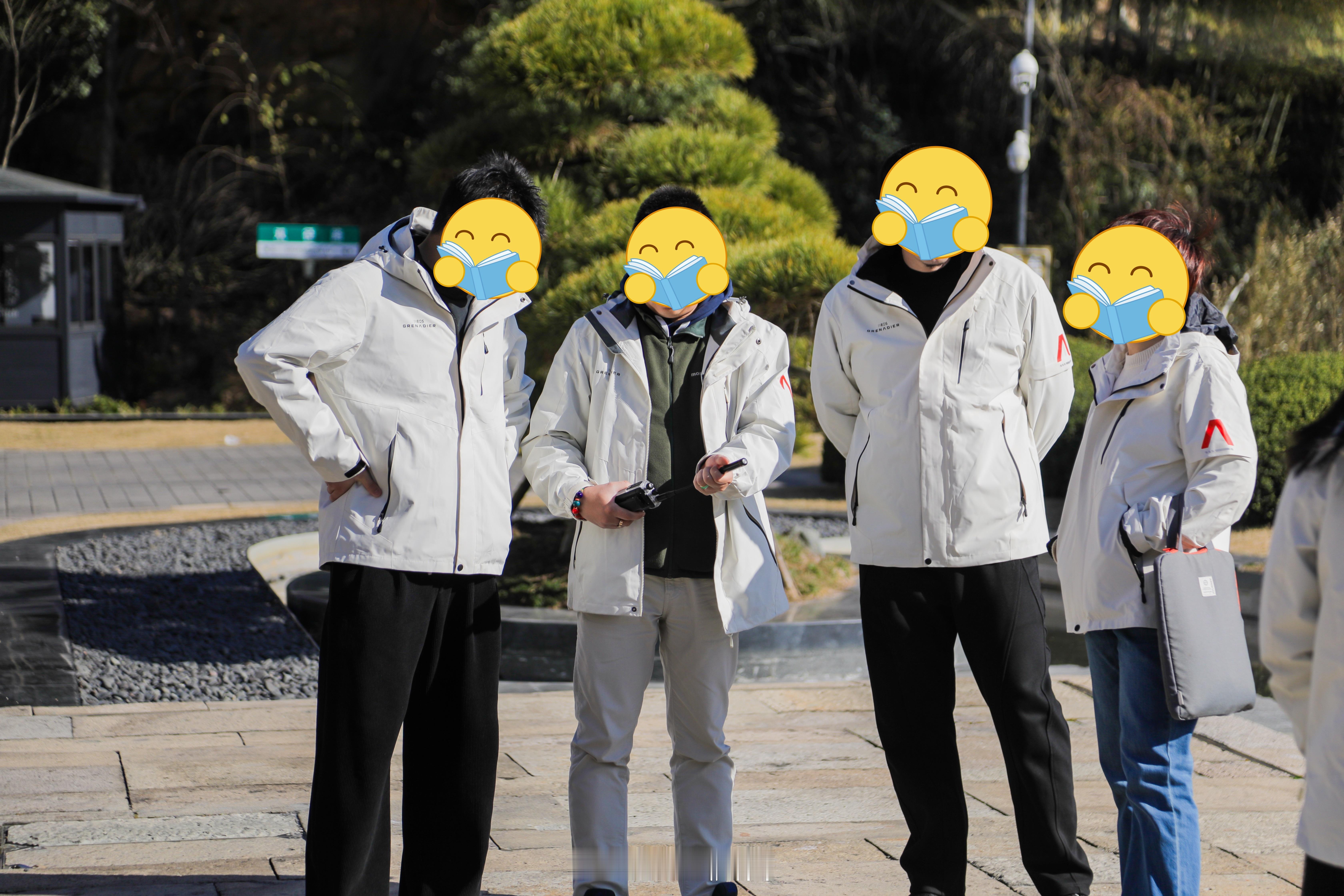 庆舍的宠粉计划  本周抽奖第一弹英力士掷弹兵活动发的抓绒冲锋衣全新一件明天视频转