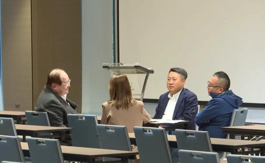 其实所谓蓝白合，并没有什么共同的政治追求，现阶段合作无非是想打破绿营连续12年的