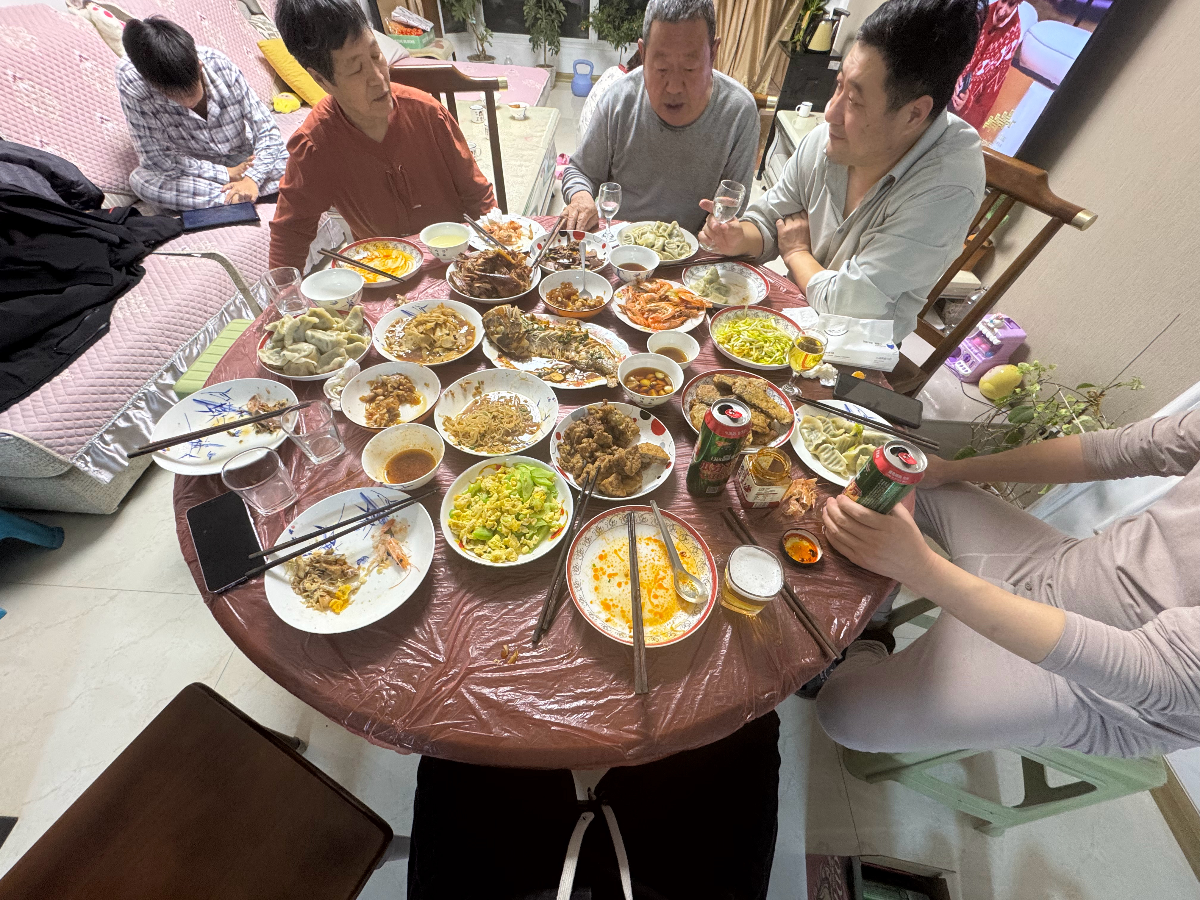 春晚家人们去，真的很喜欢过年这个氛围，欢欢喜喜过大年 