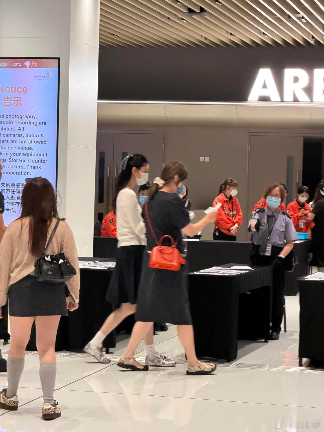 奚梦瑶看EXO演唱会奚梦瑶去看EXO演唱会了偶遇奚梦瑶看EXO演唱会，姐是EXO