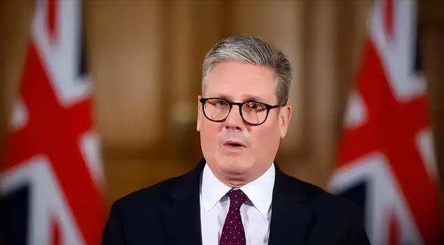 谁能料到，英国这位传统西方国家领导人会在公开场合把中国直接摆到与美国、欧盟并列的