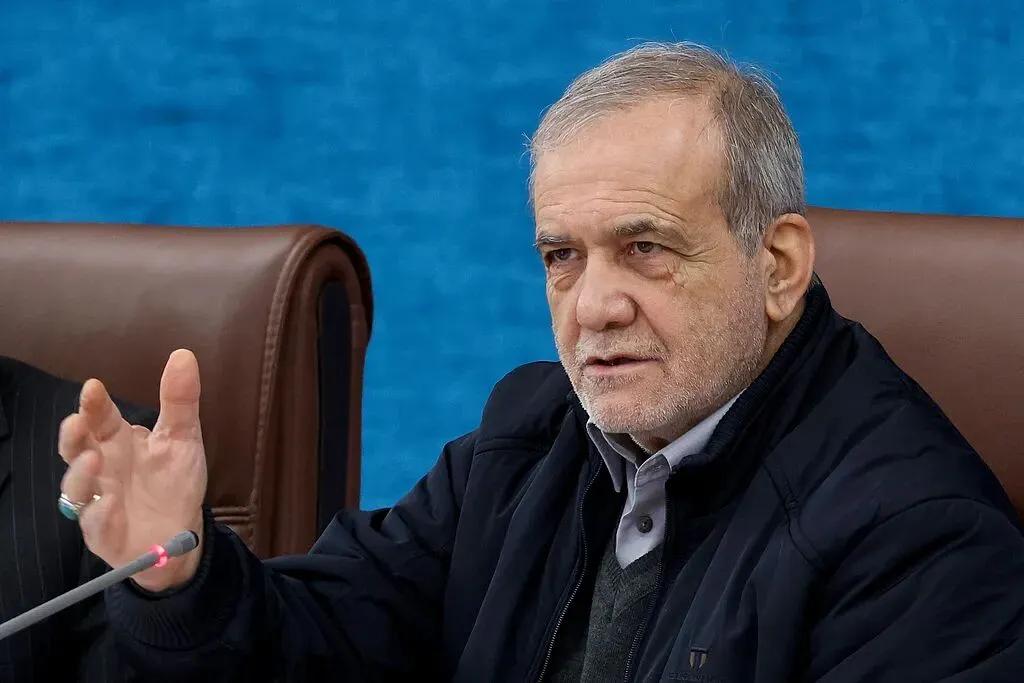 伊朗总统今晨高度感激中国等国仗义！

北京时间今天（15日）凌晨，当地时间14日