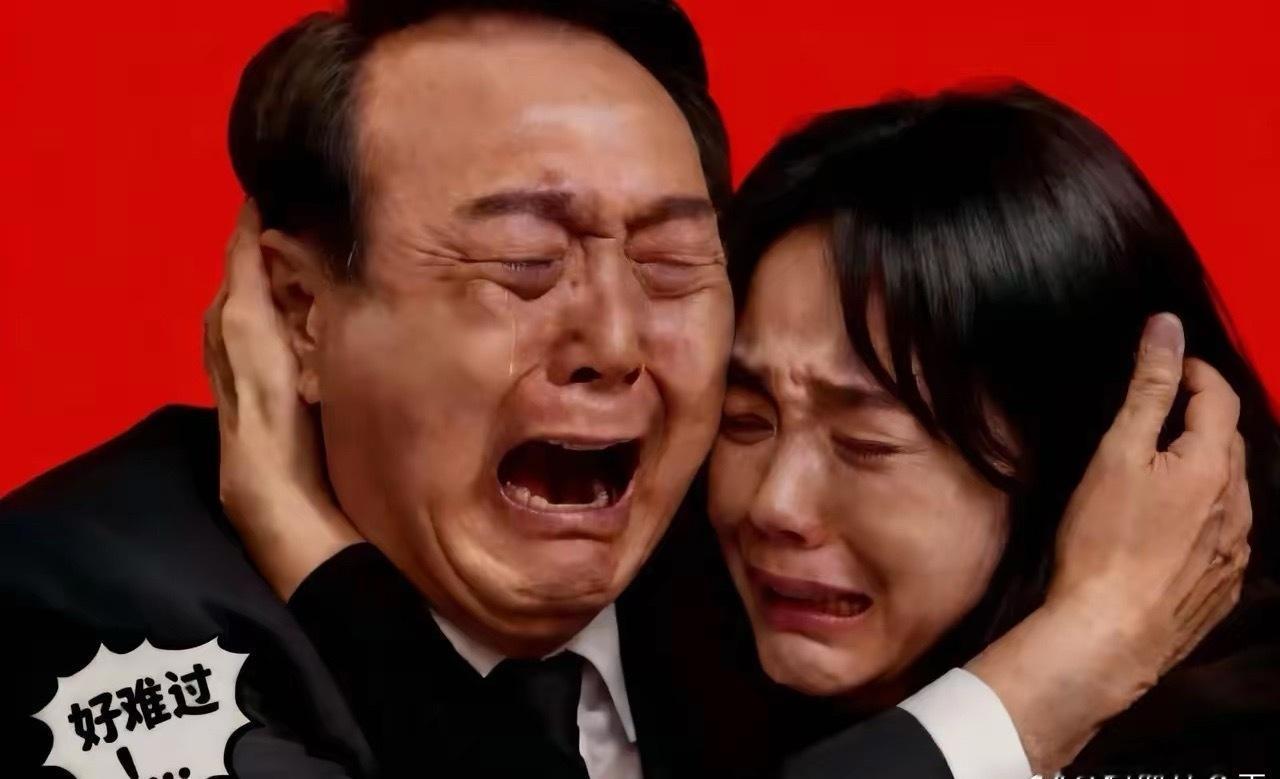 【韩国宪政史首次！尹锡悦夫妇同日同院受审，严防碰面安排引热议】2025年11月7