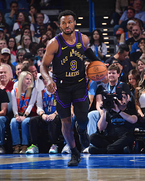 布朗尼认为，对阵雷霆的那场比赛，让他学到了很多：“尽量少粘球——我要尽可能保护好