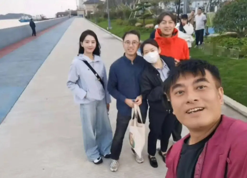 不得不说是一个重磅消息啊！胡歌和刘诗诗再次合体，还是在综艺《一路前行》第二季录制