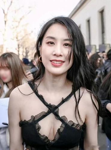 黄圣依生图，你们觉得怎样？ 