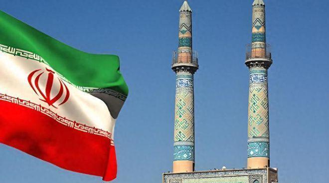 别再盯着伊朗那些密密麻麻的导弹发射架了，最近德黑兰干的一桩“家务事”，远比发射一