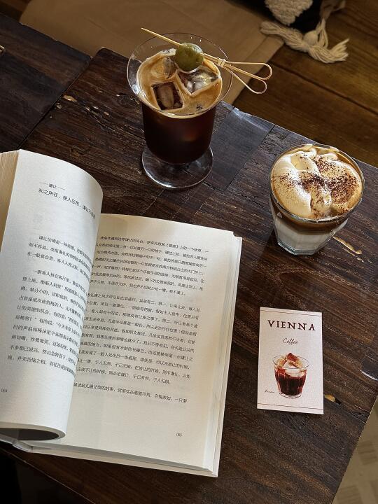 佛山☕️好舒服的咖啡店。。现在来也不迟。。