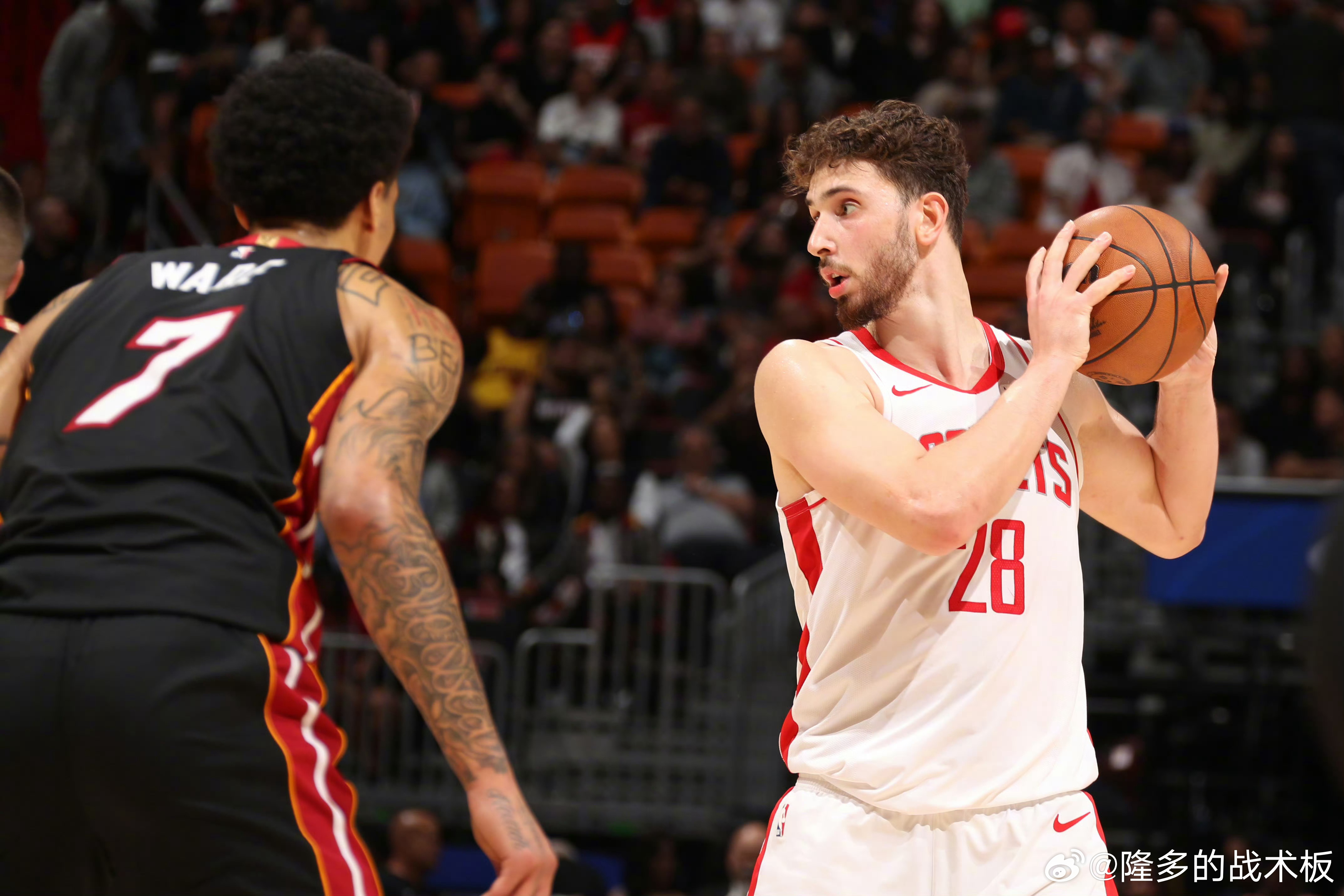 明日5场比赛预告🎬4:30 火箭vs热火9:30 湖人vs勇士 