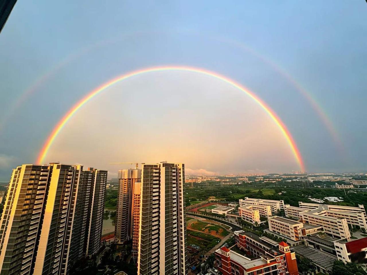 雨后的彩虹