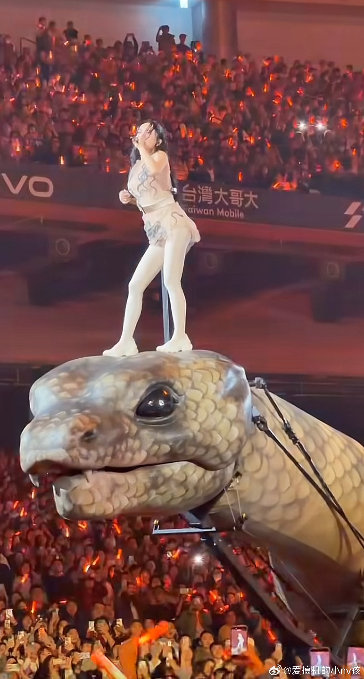 刷到蔡依林最近的演唱会，真的是大胆呐