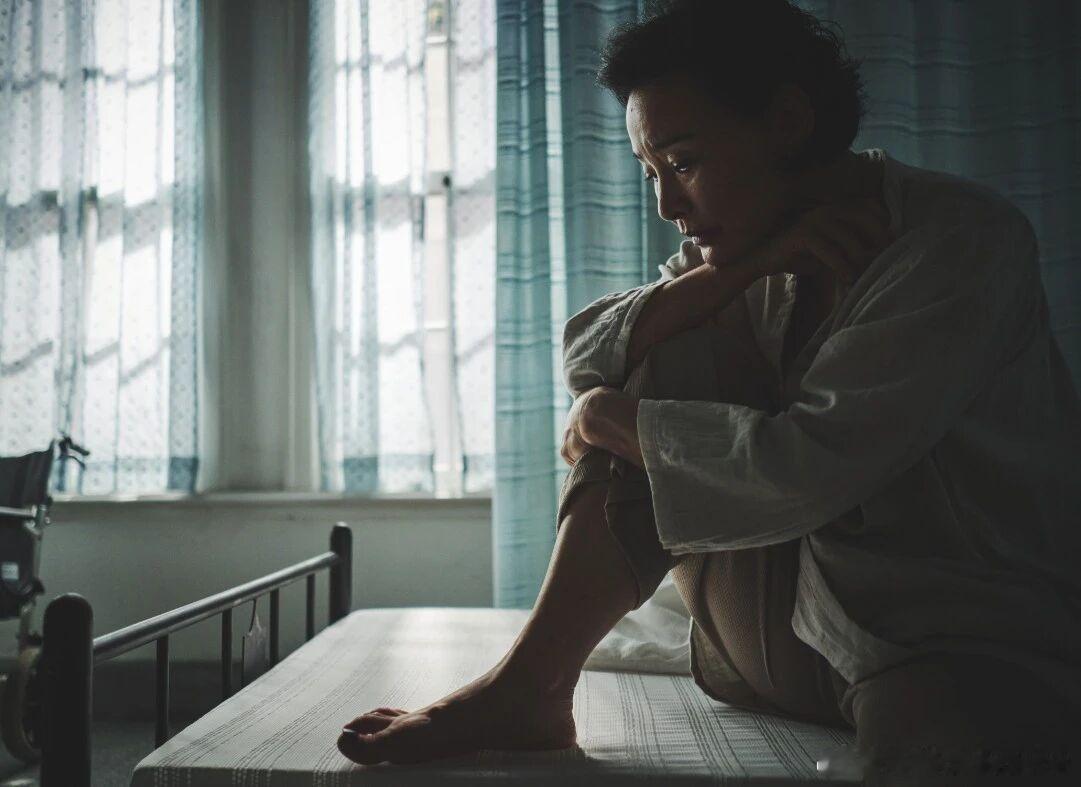 陈冲新片《消失的金凤娜》确认在高雄电影节进行台湾地区首映。本片由《尸忆》导演谢庭