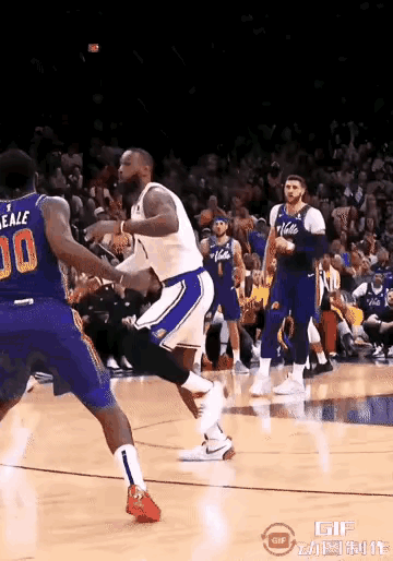 我也不知道为什么，或许是裁判判罚尺度的原因！

詹姆斯在NBA赛场，真的有太多太