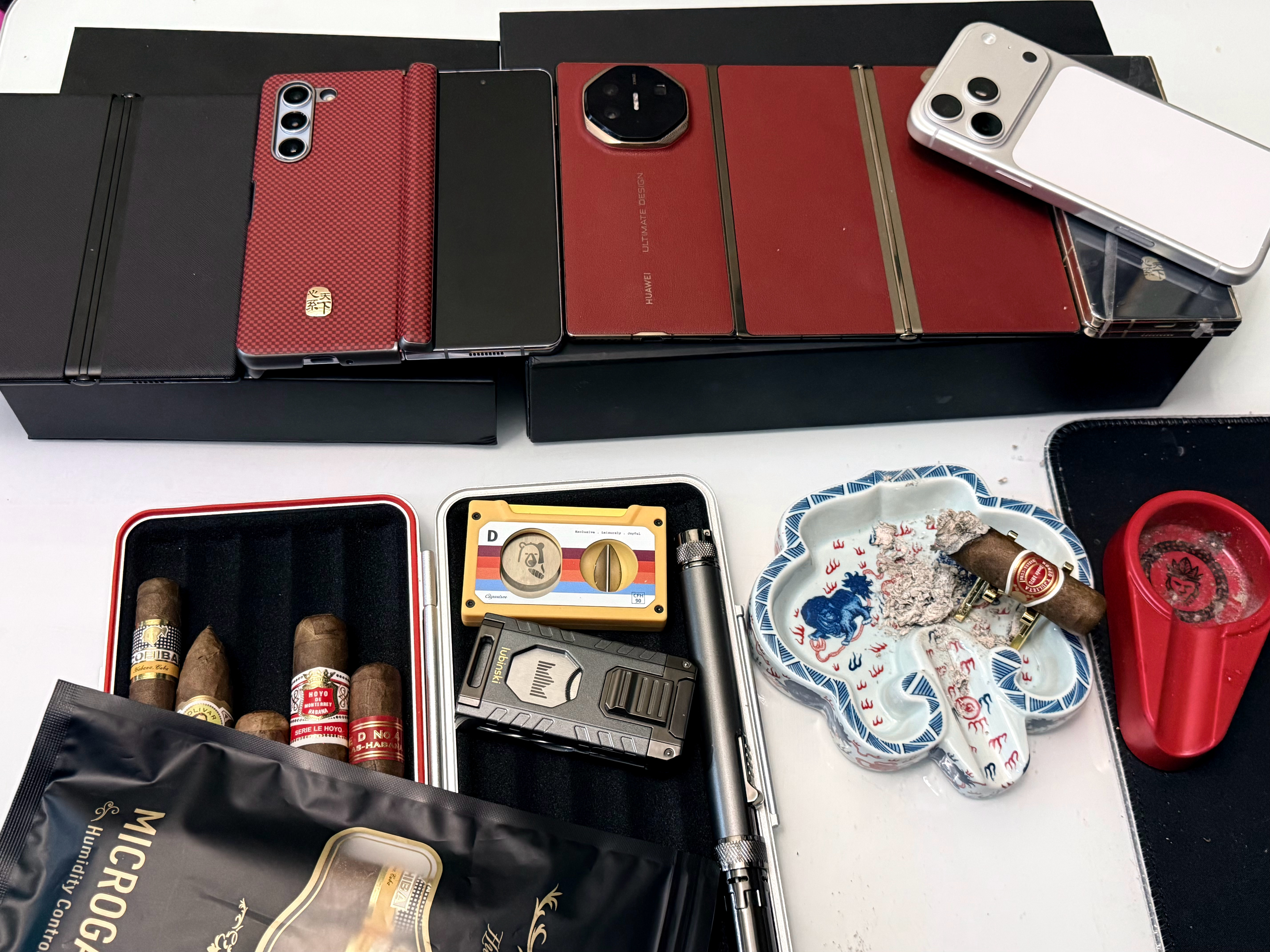 十折叠 怎么叠都有面这个世界什么都是假的 唯独老公送的华为xt1tb是真的[太开