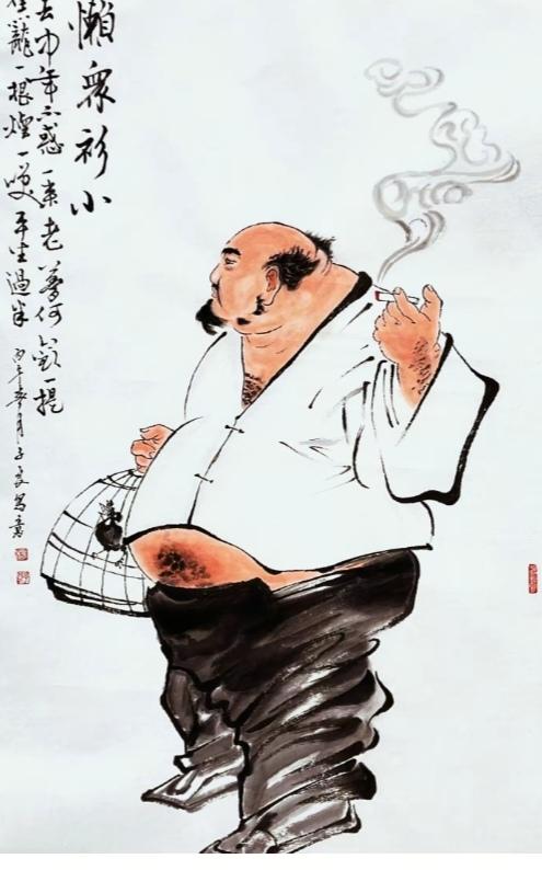 〔欣赏图片〕
图中画面是老汉；
右手挎包左手烟；
身材肥胖有肚腩；
头顶光亮照四