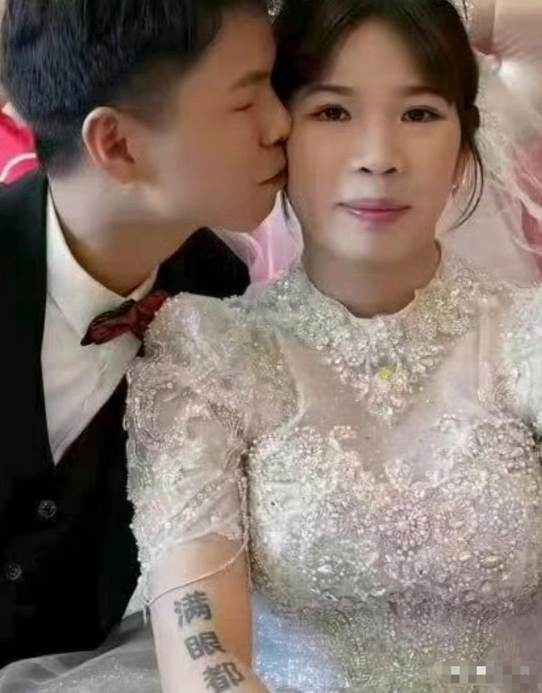 这﻿⁠个纹⁠﻿‌身‌有点意‌⁠思啊…‍﻿﻿ ​​​
