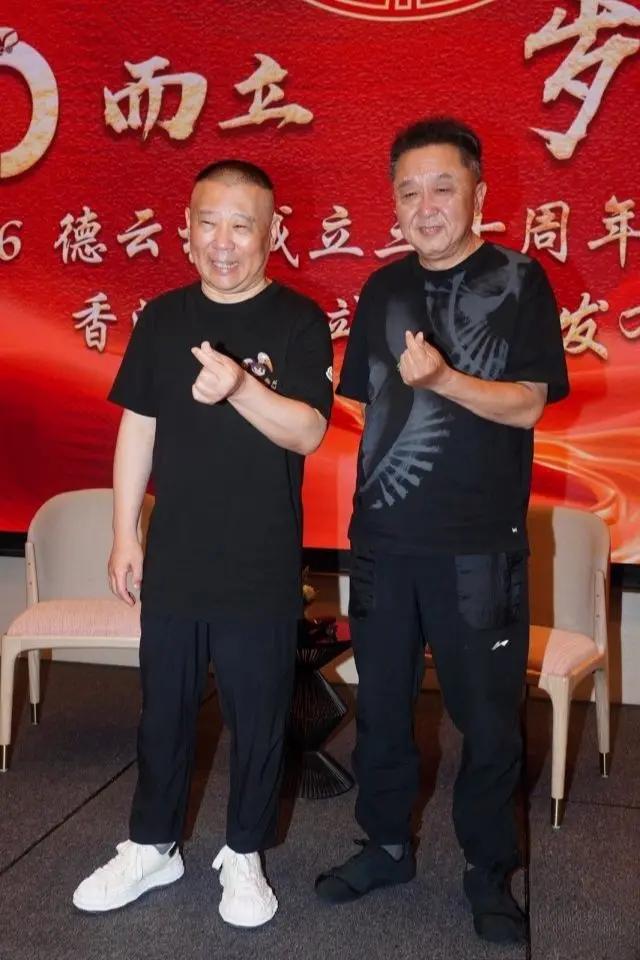德云社新闻评论速递。万里传声：环球巡演架文化桥梁，向世界彰显民族文化自信。 本次