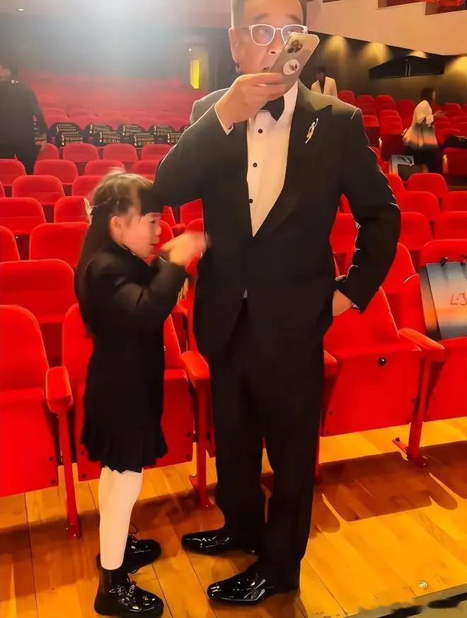 徐克丁克约定反悔  丁克反悔，“焕新”妻子的知名名单可很长，光文艺圈“才子”就不