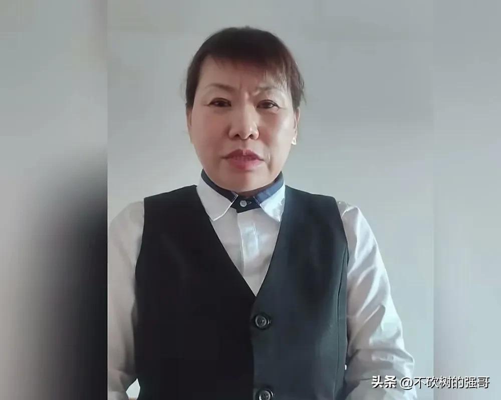 谁是刘回我不知道，可能是个网红吧，反正我没听过这个人。

但刘回买烧鸡这个事被整