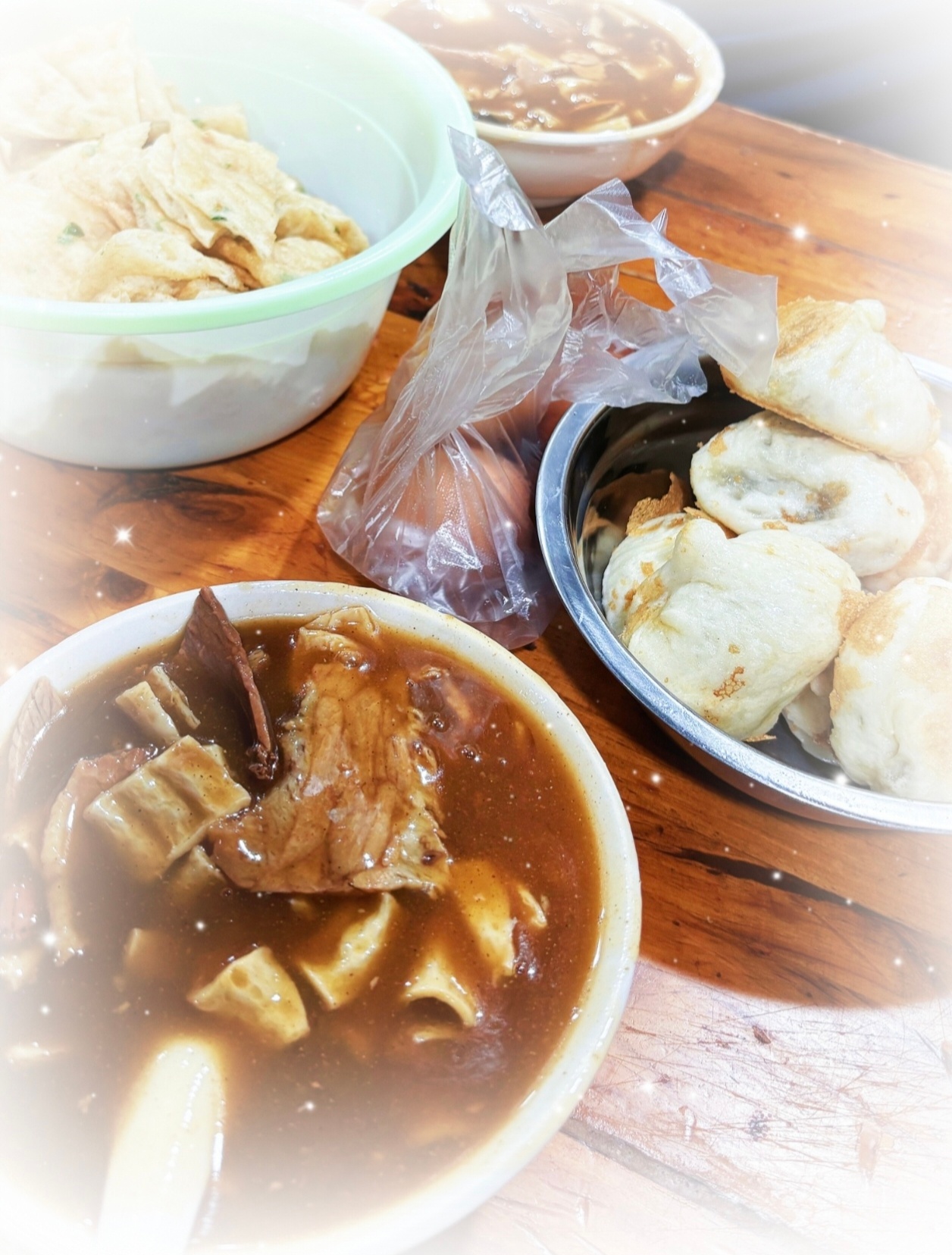 一千零一楼 豫国公主开始享受她的早餐✨这家店小哥也太实在了.....给我盛了好多