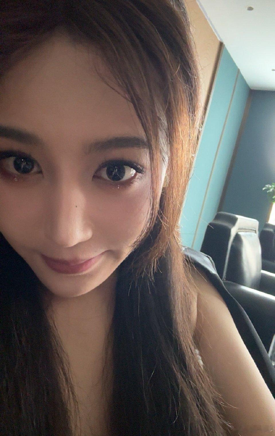 #辛雨锡曝秦霄贤辱骂粉丝##刘大锤聊秦霄贤辛雨锡#  近日，曝光用言语侮辱追捧他