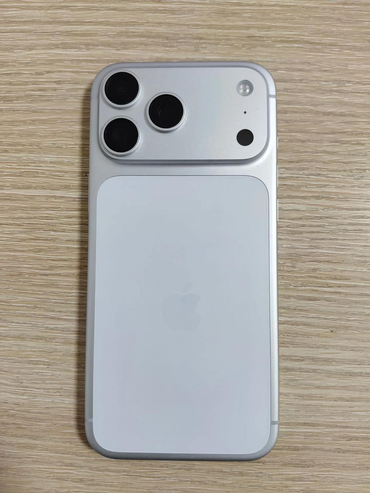 iPhone17ProMax怎么样？【续航】相比于15promax,续航提升了有