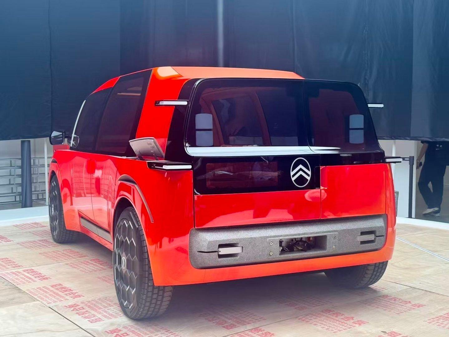 2026北京车展 今年北京车展，我还真想看看法系新能源在憋什么大招。 