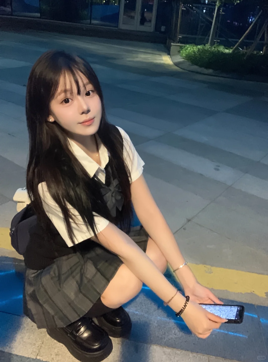 黑马甲配深色真嘟看不腻！