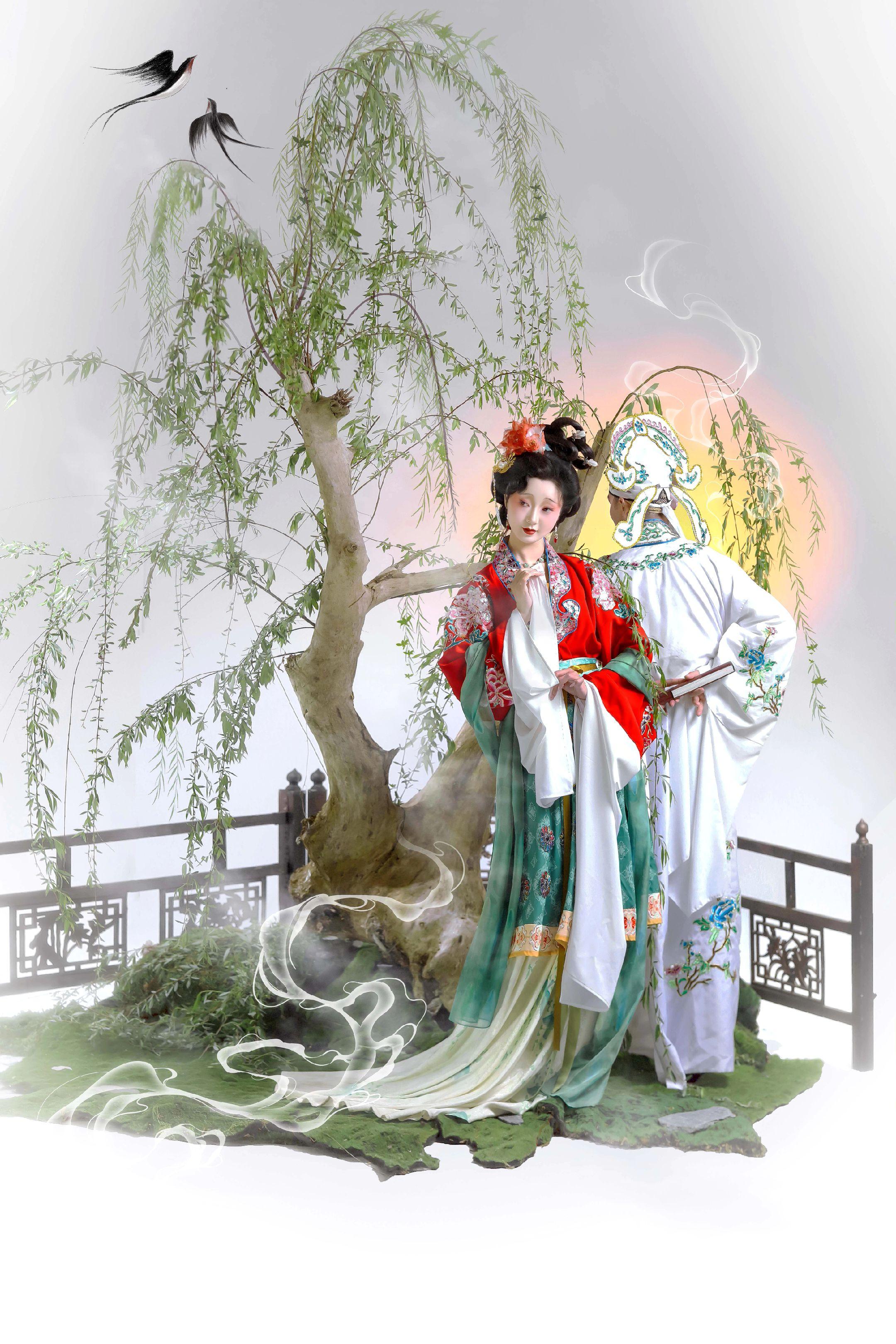柳丝牵燕影，心事落春烟🌿。拍到了古早连环画的感觉