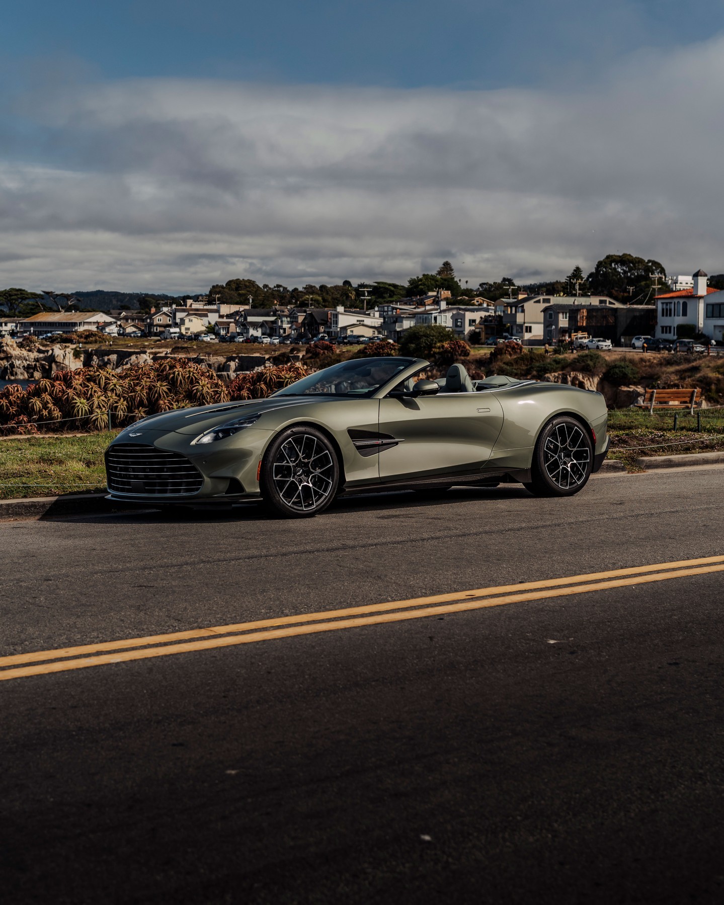 AstonMartin  Vanquish Volante ​​​