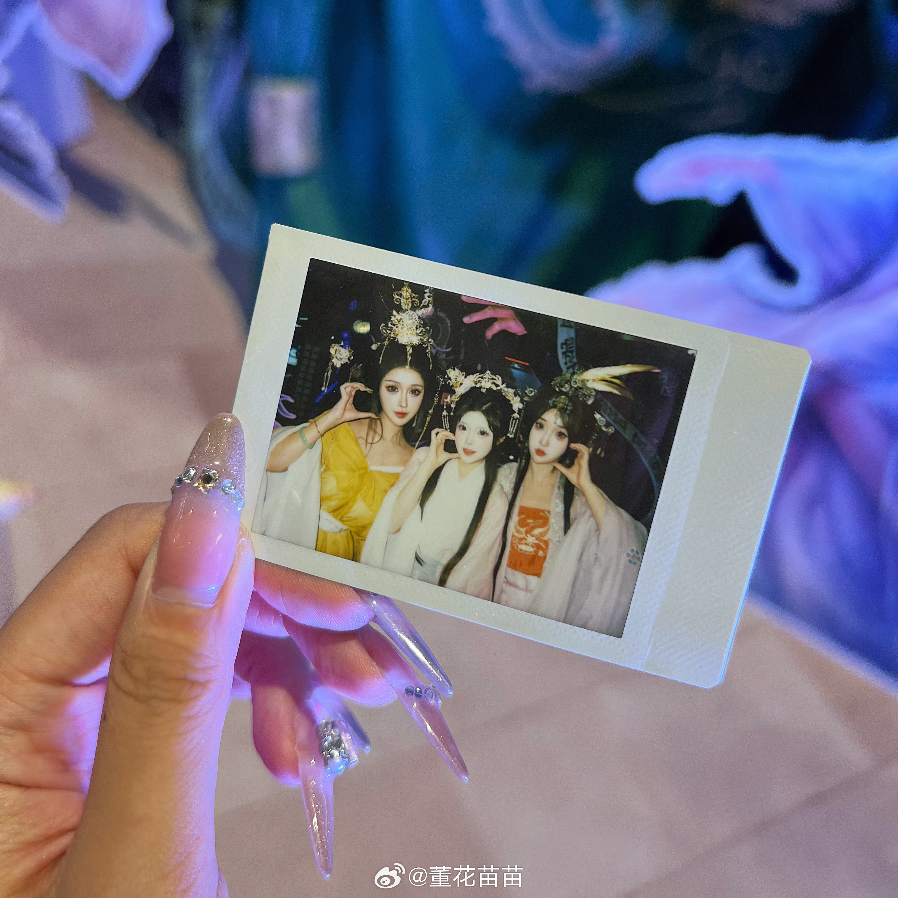 好消息：下班了～坏消息：飞机晚点到凌晨了😰  ​​​