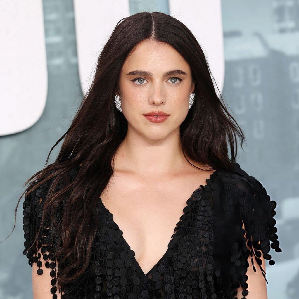 New love : Margaret Qualley❤️🔥THE DOG S